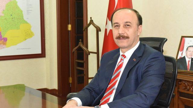 Vali Erin Berat Kandili mesajıyla vatandaşlara çağrıda bulundu