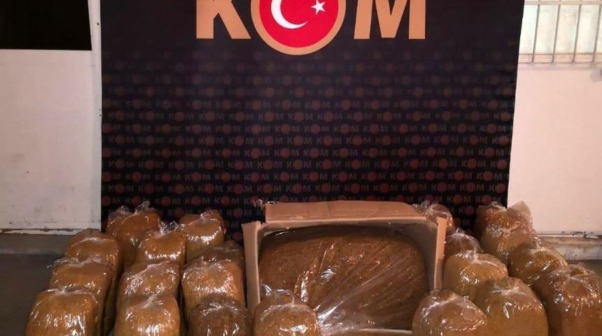 Erzincan&rsquo;da 185 kilogram ka&ccedil;ak t&uuml;t&uuml;n ele ge&ccedil;irildi