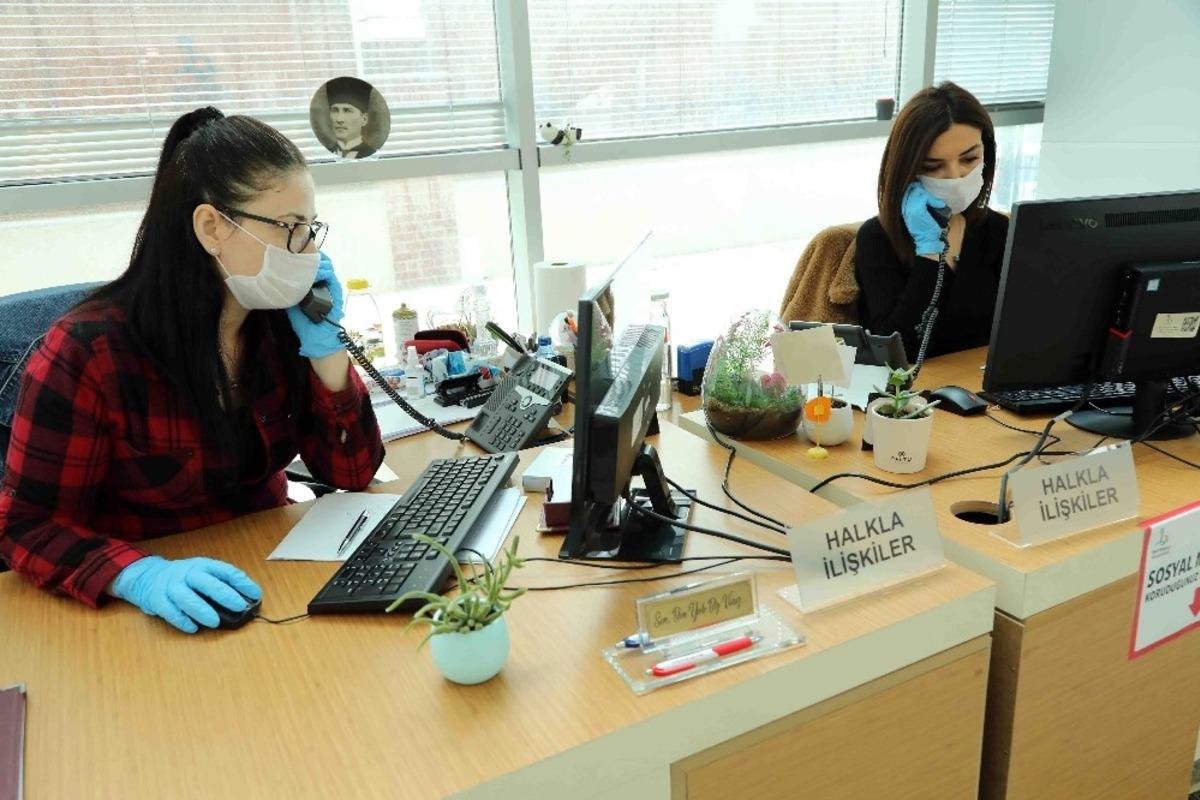 Bayraklı&rsquo;daki &ccedil;ağrı merkezi talepleri anında karşılıyor