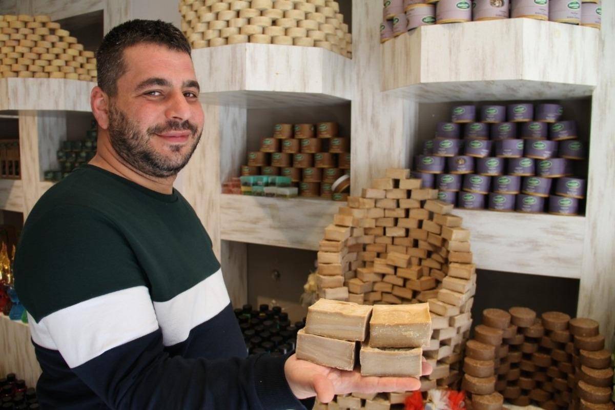 Aselcioğlu sabunculuk, bin 600 sağlık &ccedil;alışanına hijyen paketi hediye etti