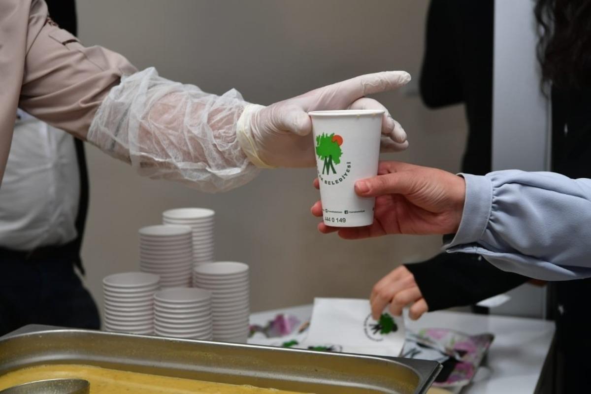 Mamak&rsquo;tan sağlık &ccedil;alışanlarına &ccedil;orba jesti