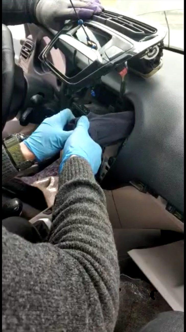 Erzincan'da uyuşturucu ticareti yaptıkları iddiasıyla 3 zanlı tutuklandı G3