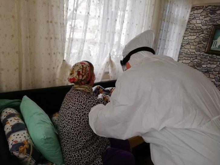 Büyükçekmece’de evinden çıkamayan vatandaşlara evde sağlık hizmeti veriliyor G1