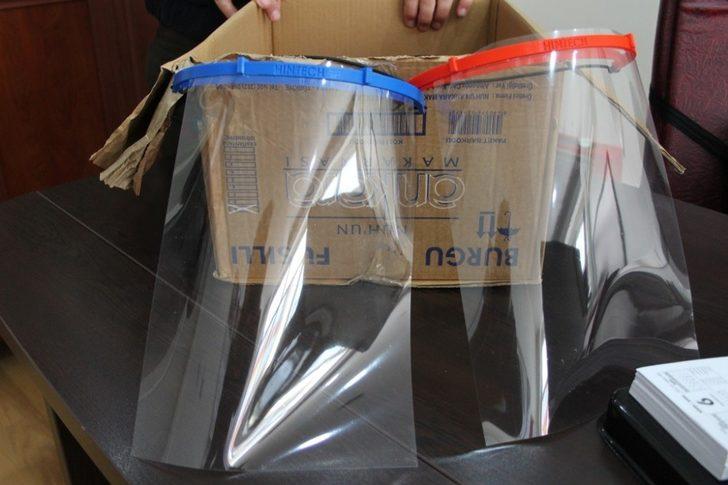 Sungurlu’da ATT’ler için yüz koruyucu siperlikleri ürettiler G3