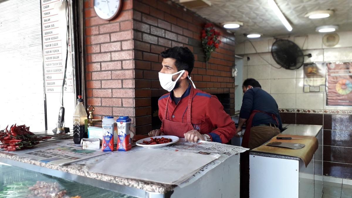 Koronavir&uuml;s Urfa ciğer kebabını da vurdu
