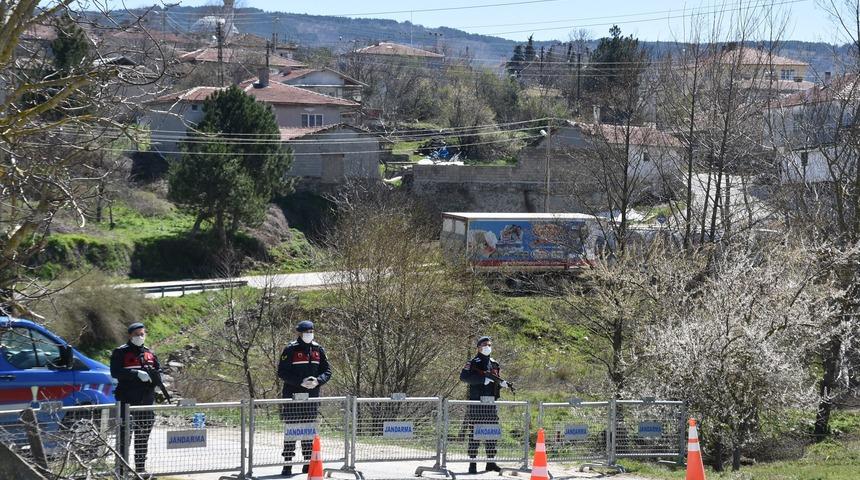 Koranavir&uuml;s karantinasına alınan k&ouml;yde &ouml;nlemler sıkılaştı