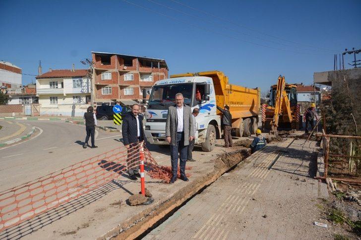 Karacabey’de elektrik hatlarının yer altına alınma çalışmaları tam gaz G1