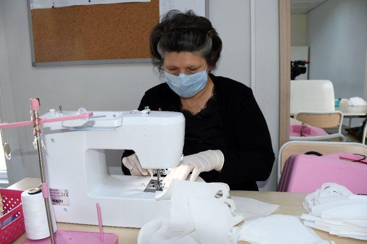 Kemer’de maske üretimi başladı G2