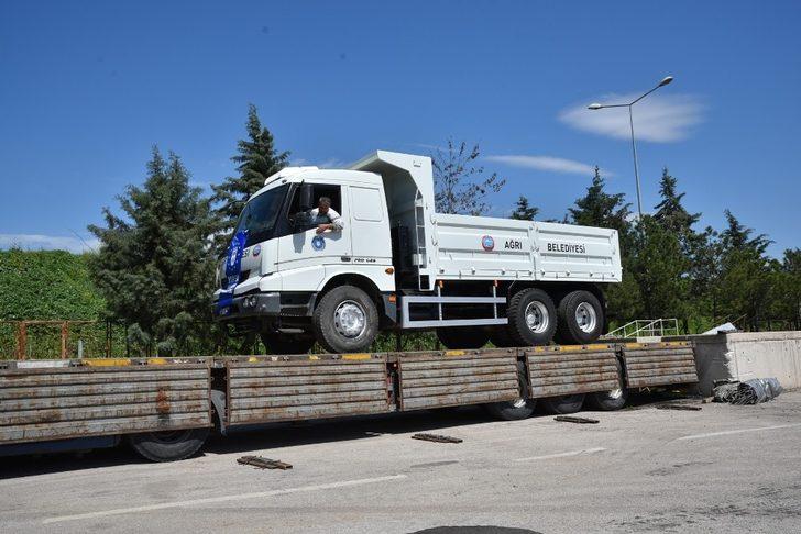 Bursa’dan Ağrı’ya hibe 2 araç G2