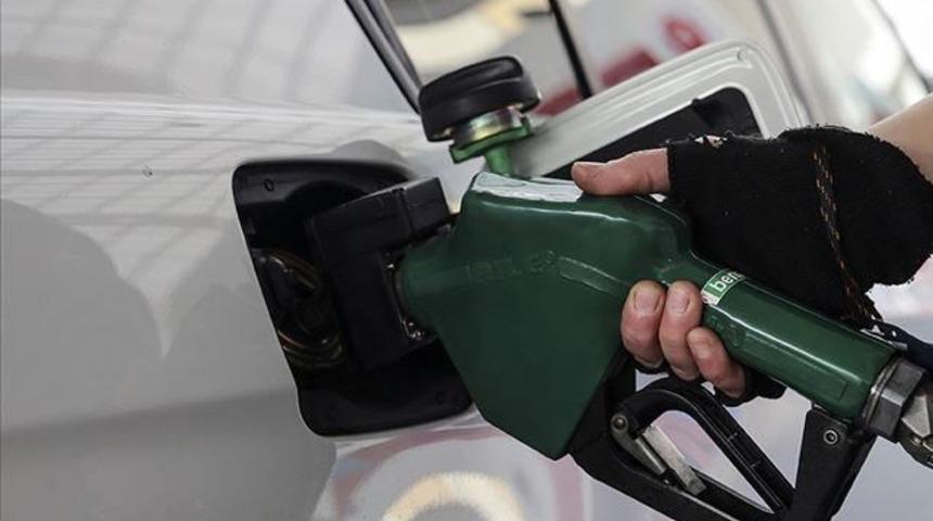 Benzine indirim! Gece yarısından itibaren başladı