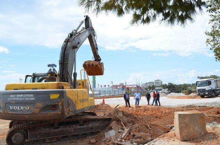 Didim’de yol genişletme ve onarım çalışmaları sürüyor G2