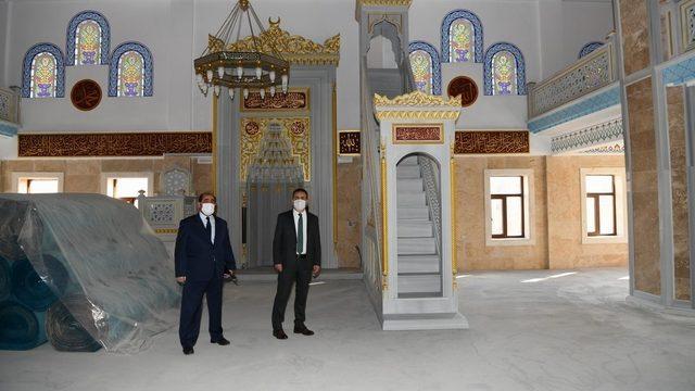 Vali Abıyık, Ulu Camii inşaatında incelemede bulundu