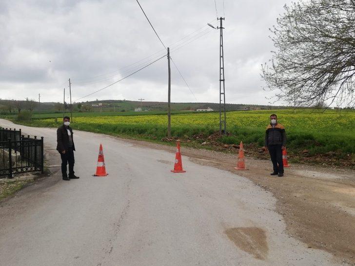 Belde girişini toprakla kapattılar G5