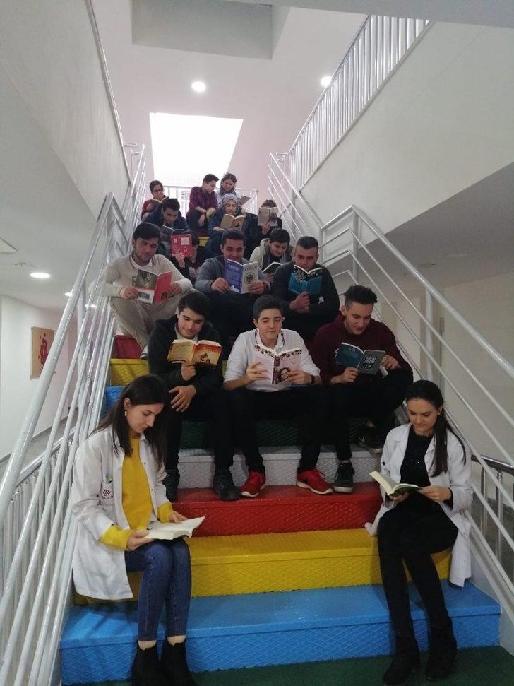 MER Koleji uzaktan da birlikte okuyor G5