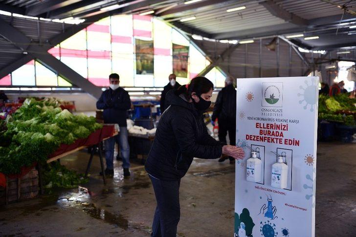 Osmangazi Belediyesi’nden pazar yerlerine el dezenfektanı G1