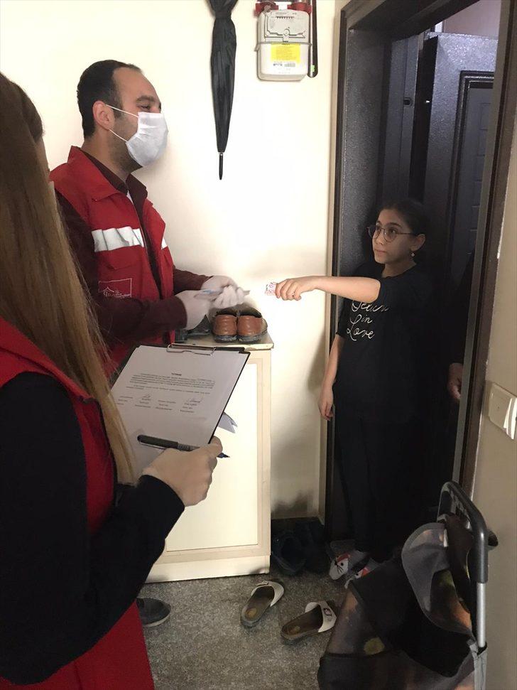 Emine nine ve torunundan Milli Dayanışma Kampanyası'na destek G1