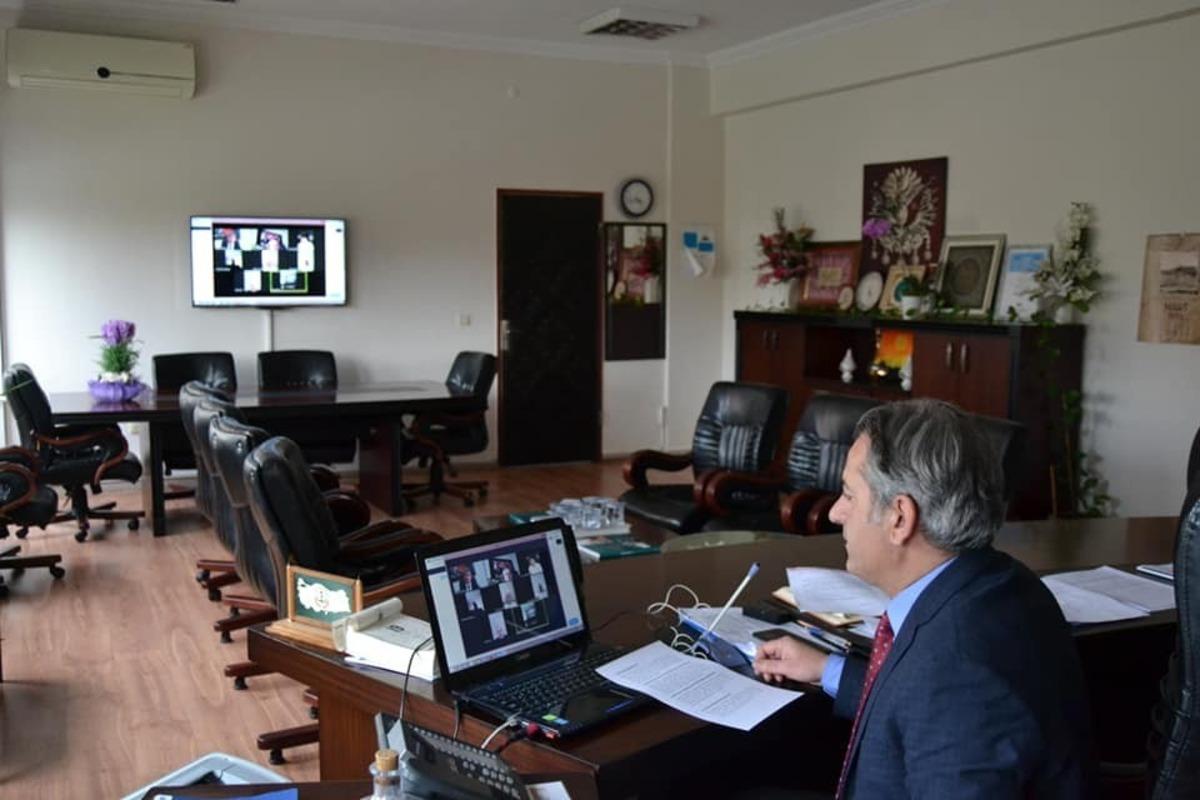 İl&ccedil;e Milli Eğitim m&uuml;d&uuml;rleri ile telekonferans ile toplantı