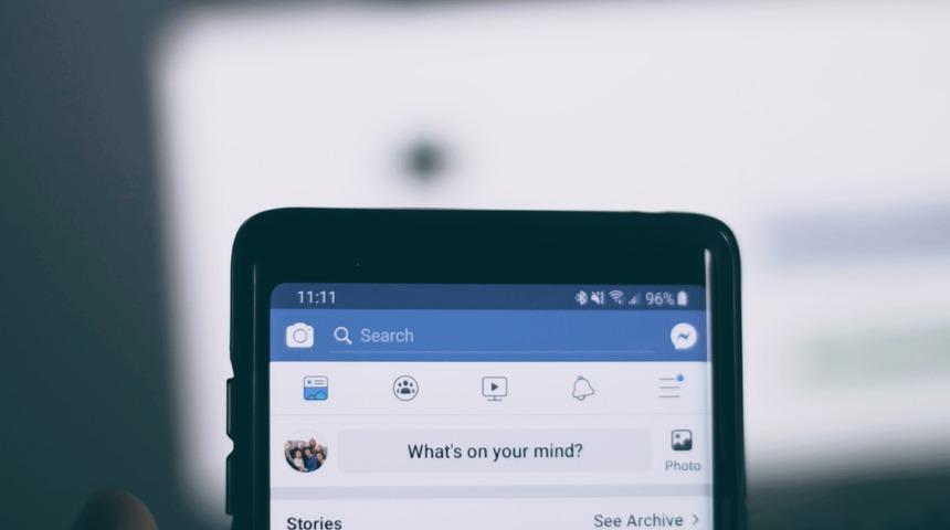 Yalnızlar yine üzgün: Facebook'un yeni uygulamasını çiftler kullanabiliyor!