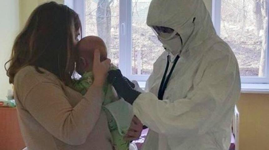 Ukrayna&rsquo;da 3 aylık bebek koronavir&uuml;se yakalandı