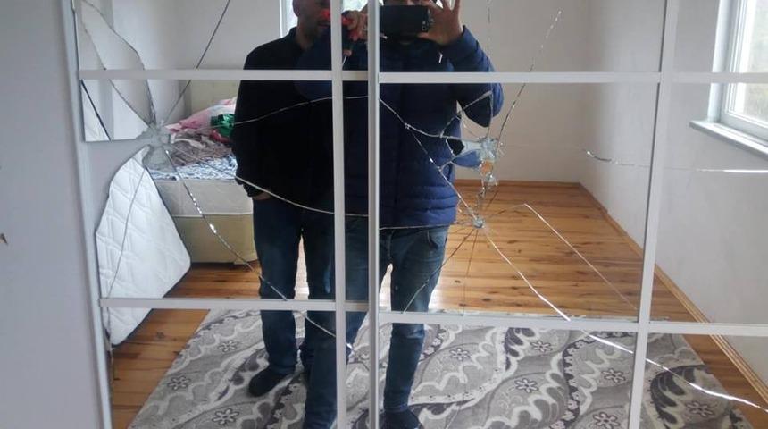 Eşyaları hurdaya &ccedil;evirdiler: &Ccedil;alsalar bu kadar &uuml;z&uuml;lmezdim