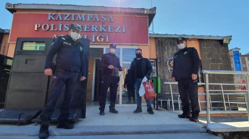 T&Uuml;GVA&rsquo;dan polislere siperlik maske