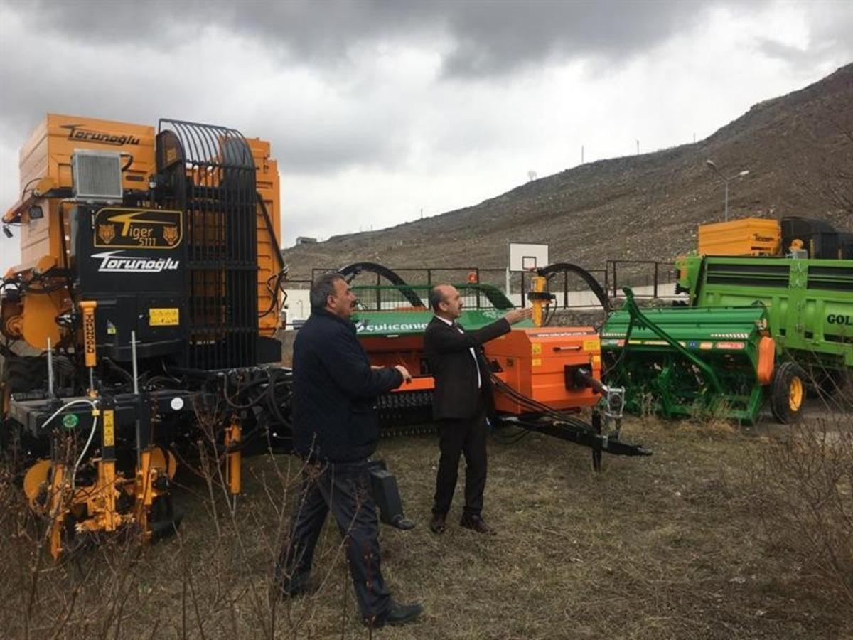 Kars&rsquo;ta Pancar S&ouml;k&uuml;m ve &Ccedil;apa Makineleri alımı yapıldı