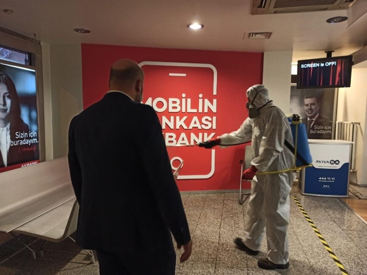 Banka şubeleri ve ATM&rsquo;ler dezenfekte ediliyor