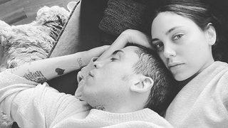 Öykü Karayel’den aşk dolu bir selfie