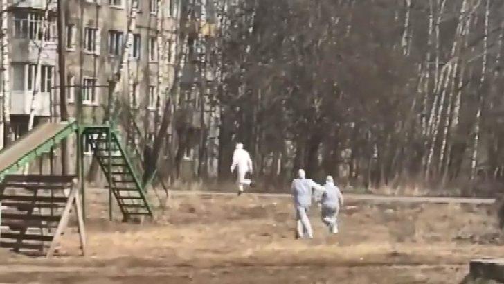 Koronavirüslü hasta kaçtı, sağlık çalışanları kovaladı G2