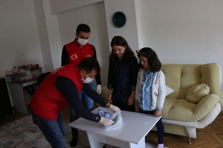 Siirtli kız kardeşlerden ’Biz Bize Yeteriz Türkiyem’ kampanyası destek G2