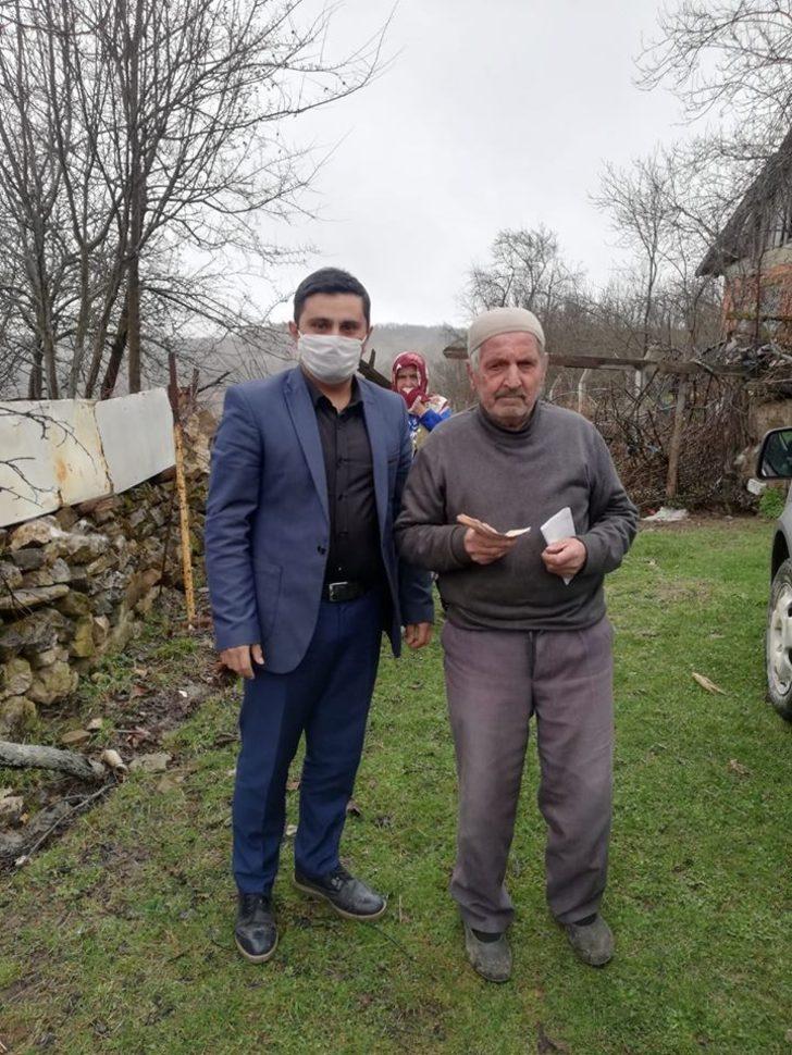 Eflani’de 476 kişiye maaşları evlerinde teslim edildi G3