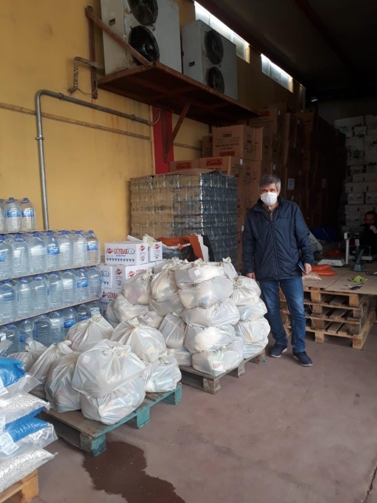 Selendililerden gıda kolisi desteği