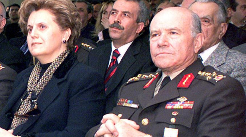 Son dakika: Aytaç Yalman'ın eşi Belma Yalman da koronavirüs nedeniyle hayatını kaybetti