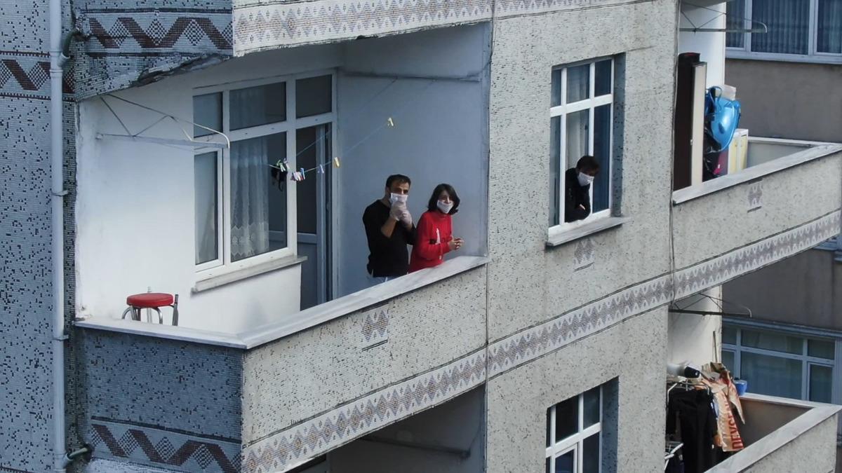 Bağcılar'da karantina apartmanında 16 kişiden 10'u pozitif