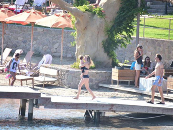 Tuba Ünsal - Mirgün Cabas çifti tatilde G1