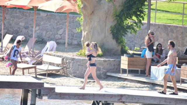 Tuba Ünsal - Mirgün Cabas çifti tatilde