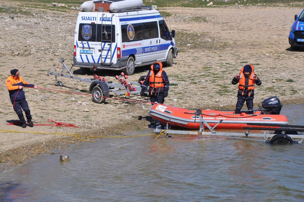Par&ccedil;alara ayrılan cesedin 22 yaşındaki &Ouml;zcan'a ait olduğu kesinleşti  'Bir ceset suda ne kadar s&uuml;rede bozulur?'
