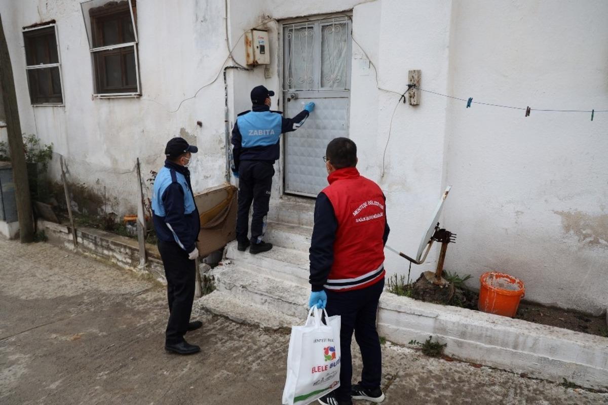 İhtiya&ccedil; sahipleri i&ccedil;in gıda kolisi dağıtımı s&uuml;r&uuml;yor
