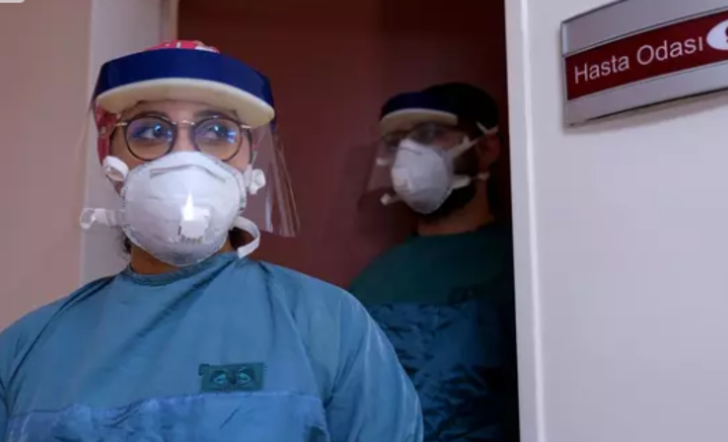 24 saat mesai yapıyorlar! İşte koronavirüs testlerinin yapıldığı laboratuvar G3