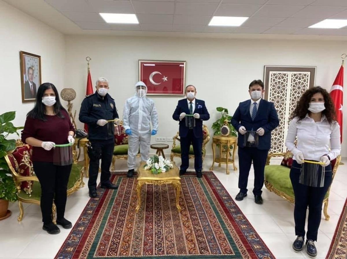 Muğla BİLSEM&rsquo;den sağlık ve g&uuml;venlik&ccedil;iler i&ccedil;in koruyucu siperlik