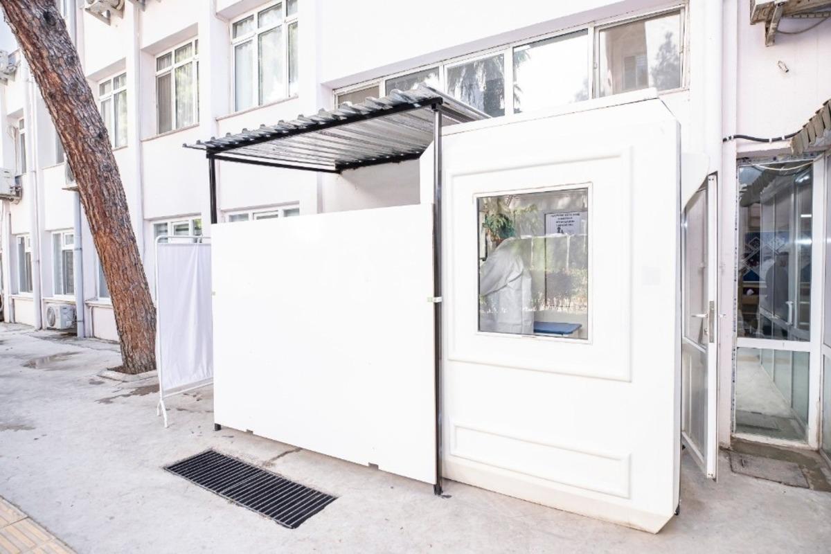 Eşrefpaşa Hastanesinde sağlık &ccedil;alışanları i&ccedil;in &ouml;zel koruma