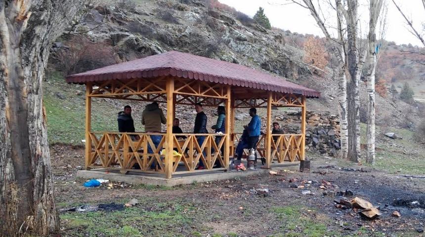 Gümüşhane’de piknik yasağına uymayan 7 kişiye 2 bin 700 lira para cezası