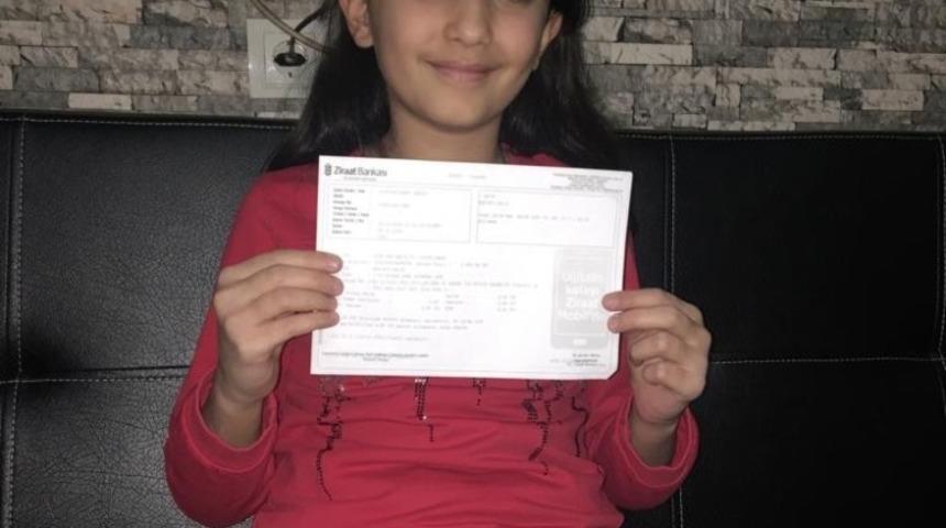 Kumbarasındaki bin TL&rsquo;yi bağışladı