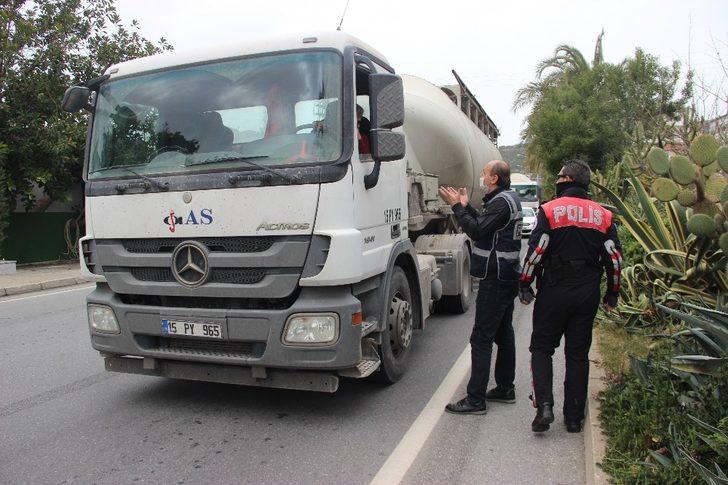 Antalya’da korona yasağına uymayanlara ceza yağdı G3