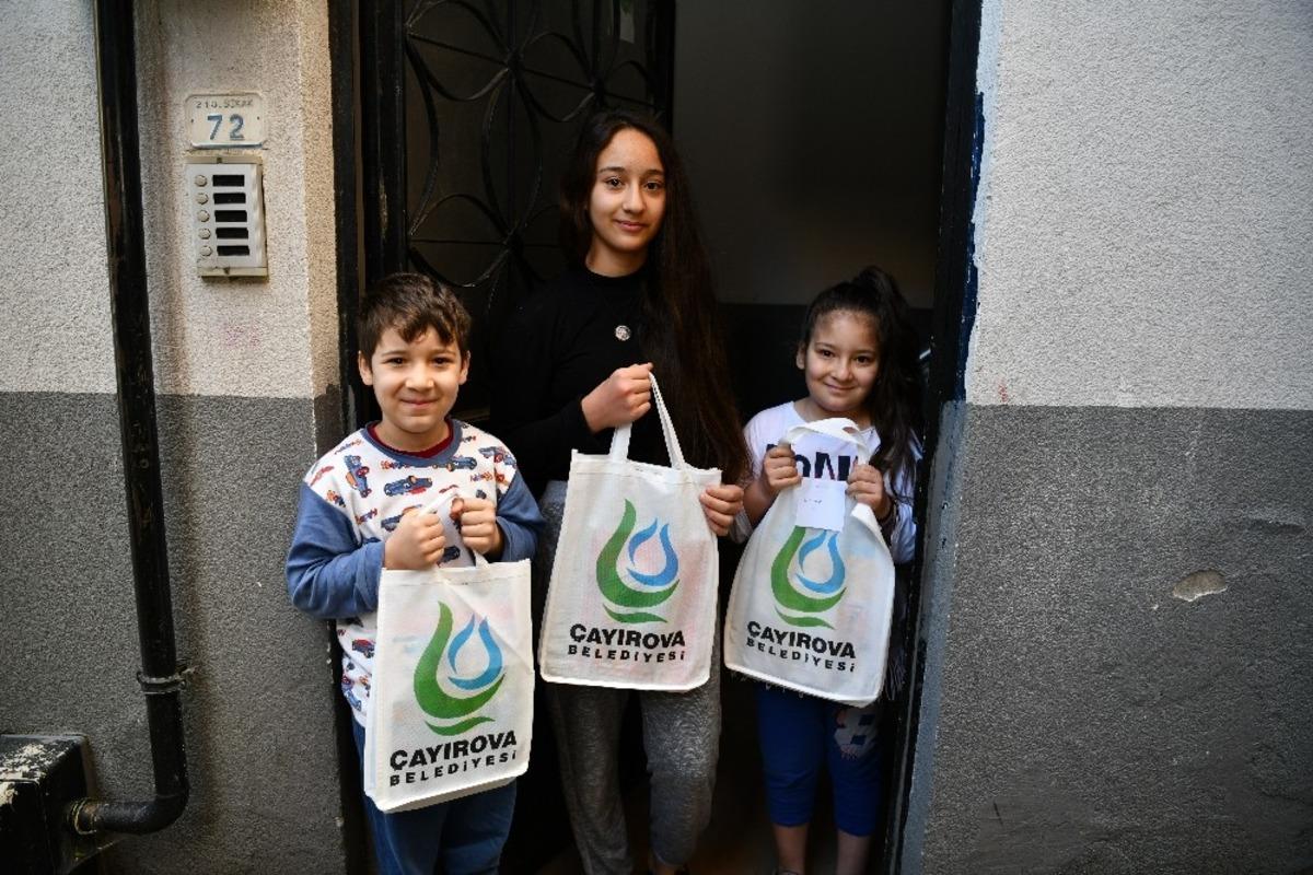 Başkan &Ccedil;ift&ccedil;i&rsquo;den gen&ccedil;lere mektup