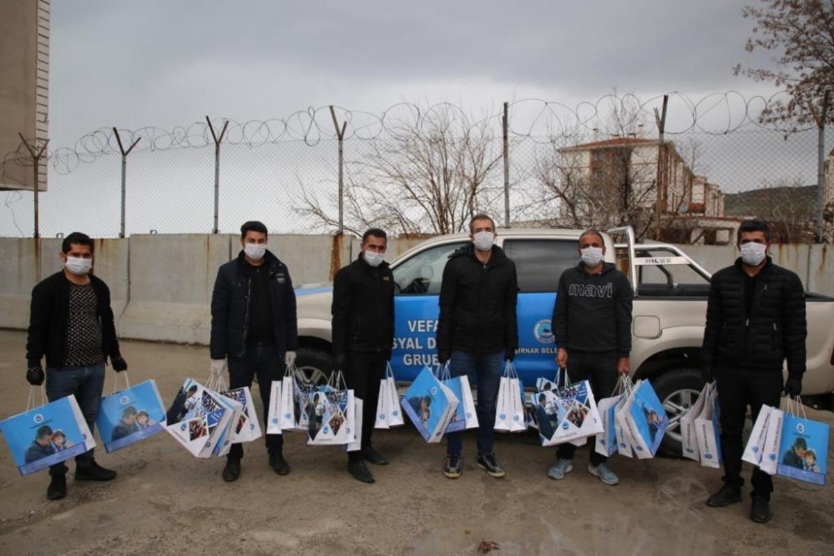 Şırnak&rsquo;ta gazetecilere hijyen malzemeleri dağıtıldı