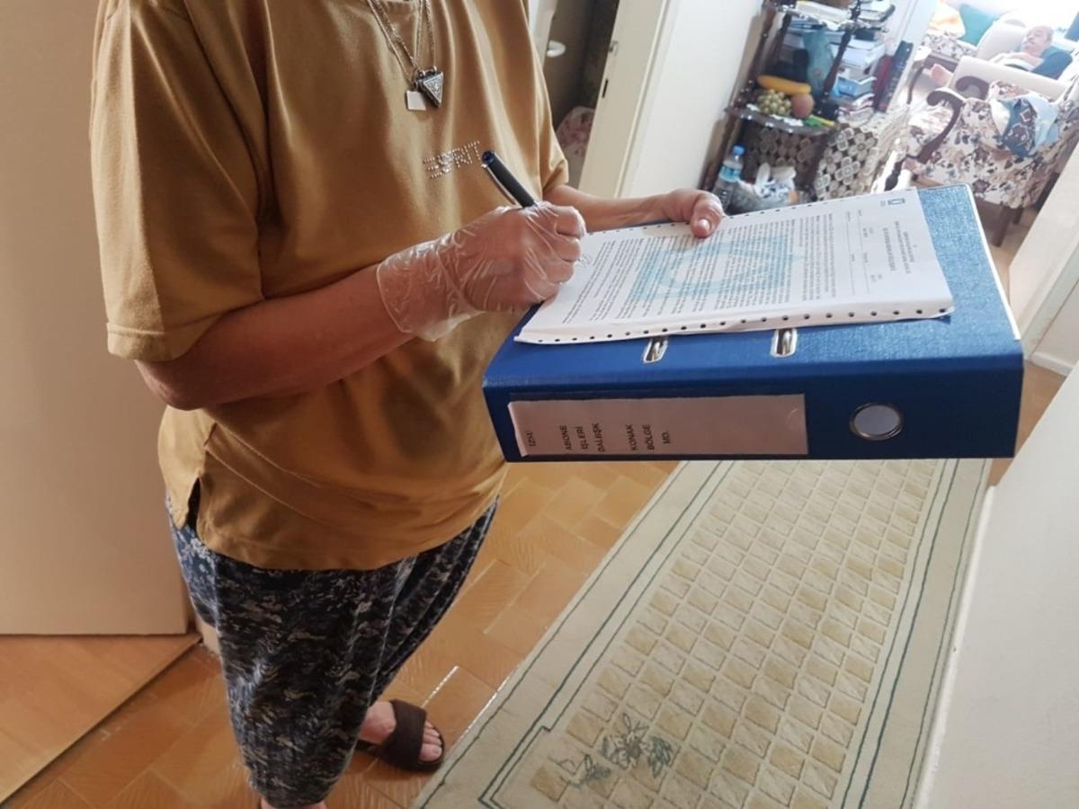 İZSU şubeleri sokağa &ccedil;ıkamayan abonenin ayağına gidiyor