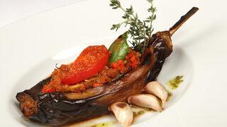 Kızartmadan daha lezzetli karnıyarık yapmak mümkün! Kızartmadan karnıyarık tarifi