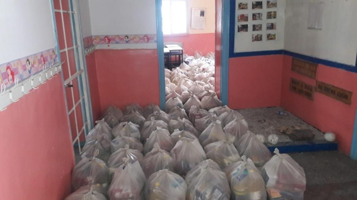 B&uuml;nyan Belediyesi yardım paketlerini ihtiya&ccedil; sahiplerine ulaştırıyor