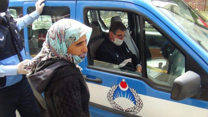 Cadde ortasında kavga eden dilenciler bugün dilenirken yine polise yakalandı G4